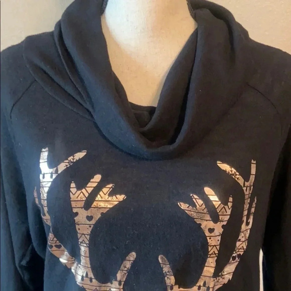 🎄 cute Christmas Rudolph sweater 🎄 - Picture 3 of 7